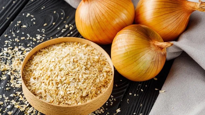 Dehydrated Onion